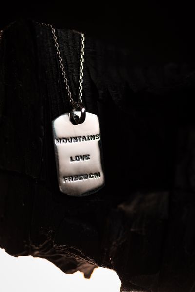 Жетон срібний 925 &laquo;Mountains&raquo; &mdash; гірський пейзаж, підвіска для туристів 07S030737 фото